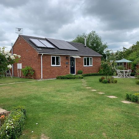 The Hideaway Villa Stratford-upon-Avon Exterior foto