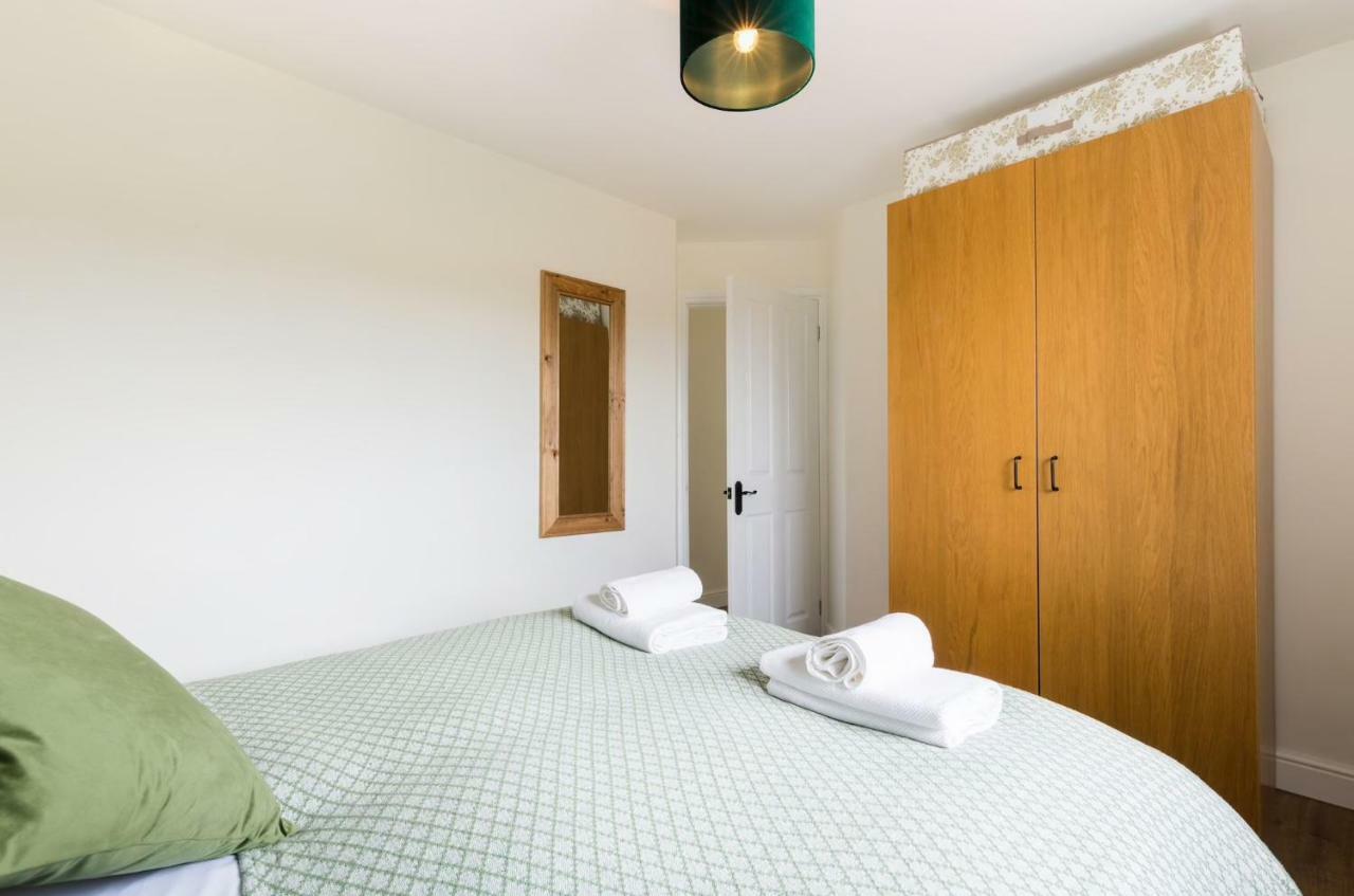 The Hideaway Villa Stratford-upon-Avon Exterior foto